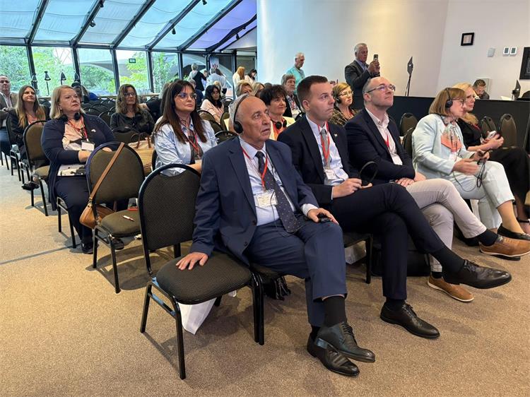 Slika /Ministarstvo demografije i useljeništva/Croactivas 1.jpg